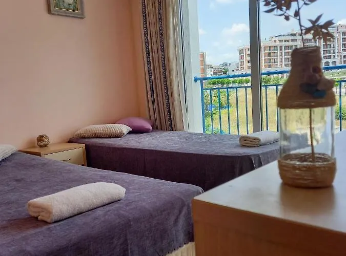 Vega Village Ap A8 アパート *